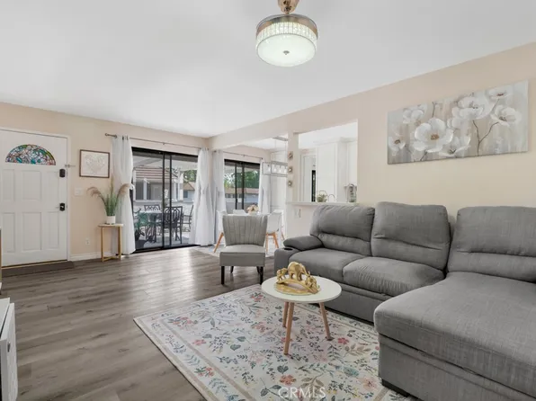 1108 Landsburn Cir, Thousand Oaks, CA 91361
