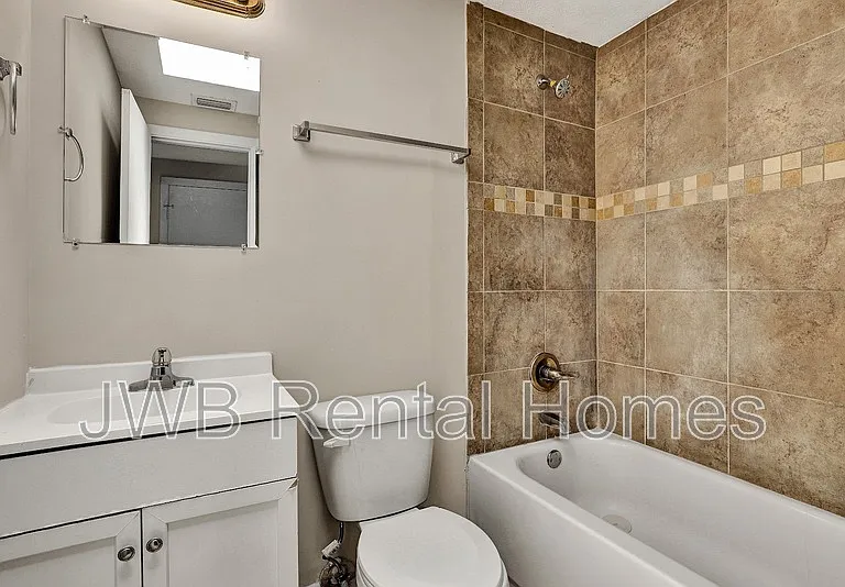 11075 Key Coral Dr — Photo 13