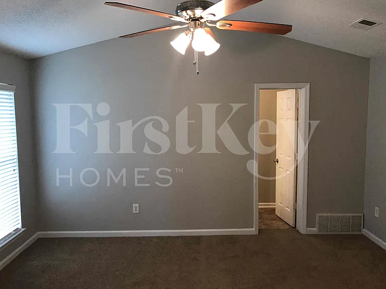 7800 Parkview Cir E — Photo 12