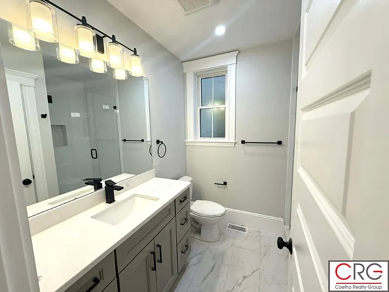 168-170 Webster Ave #1 — Photo 8