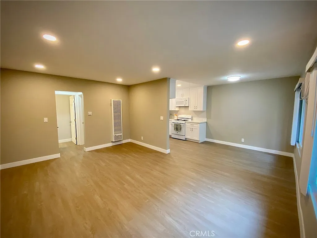 1 bed, 720 sqft, $2,595 — Photo 1