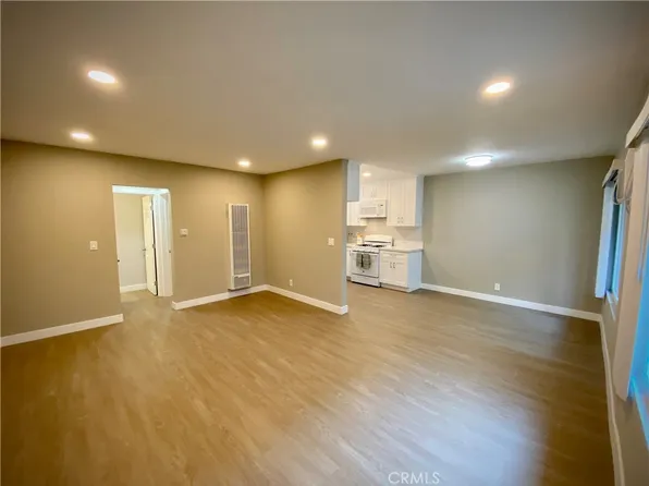 919 E Acacia Ave #F, Glendale, CA 91205