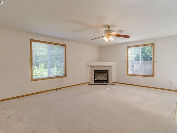 3rd image of 10111 NE 62nd Cir