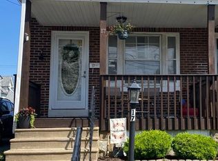 17 W Roland Rd, Brookhaven, PA 19015