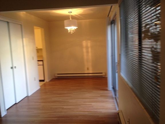 3rd image of 12235 SE 60th St APT 5