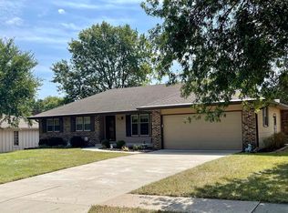 5819 SW 27th St, Topeka, KS 66614