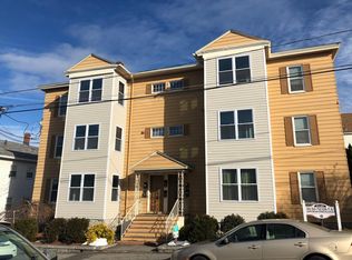 85 Avon St #1, Lowell, MA 01854