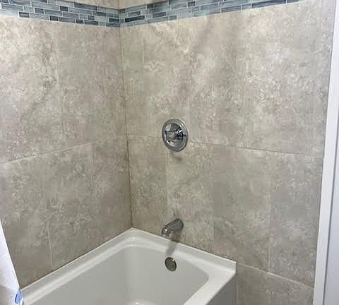 4th image of 2878 Orchard Ave