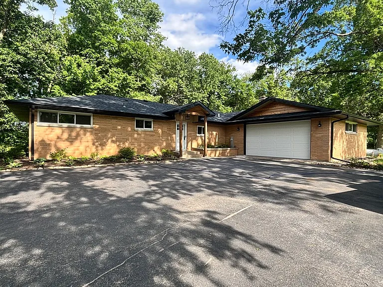 219 James Rd — Photo 21