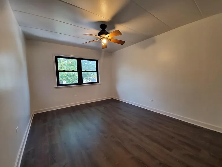 109 S Elmwood Ave #23 — Photo 5