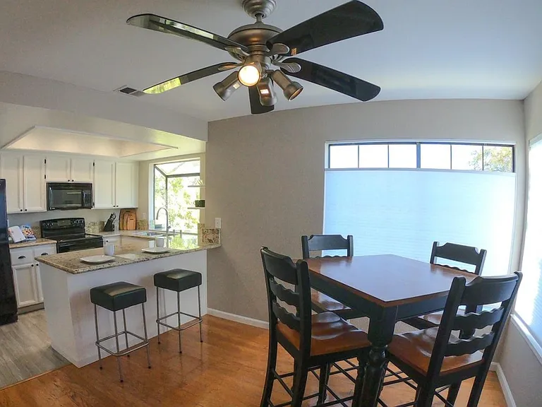 43139 Mayfair Park Ave — Photo 23
