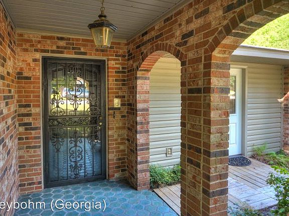 5th image of 606 San Salvador Dr
