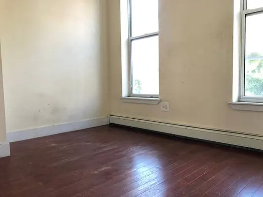 Rented by Premier Metro Realty Corp | media 26