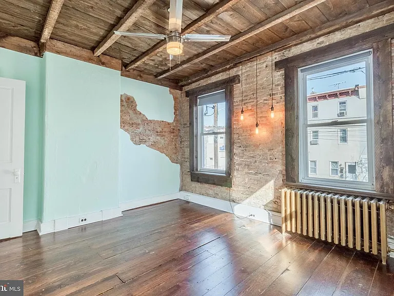 E Norris St — Photo 13