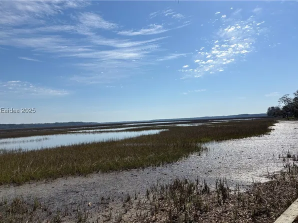38 Lady Slipper Island Dr, Bluffton, SC 29910