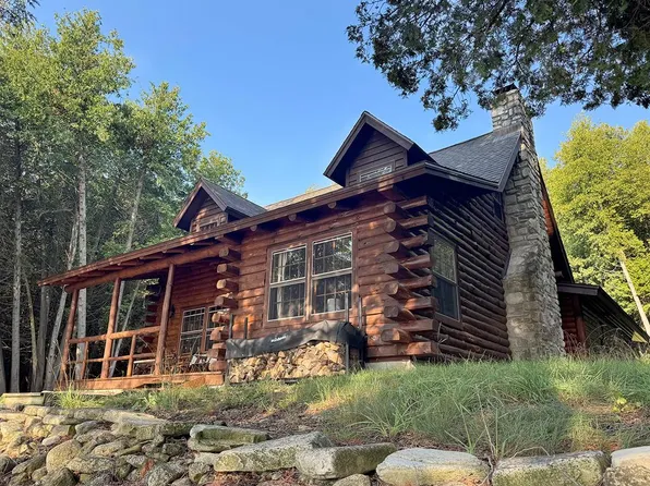 2096 Gudmundsen Dr, Washington Island, WI 54246