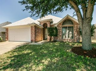 5809 Oak Hill Rd, Watauga, TX 76148