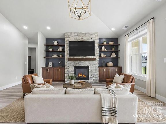 3rd image of 550 Syringa Falls Ct