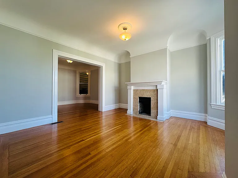 1259 Lombard St — Photo 7