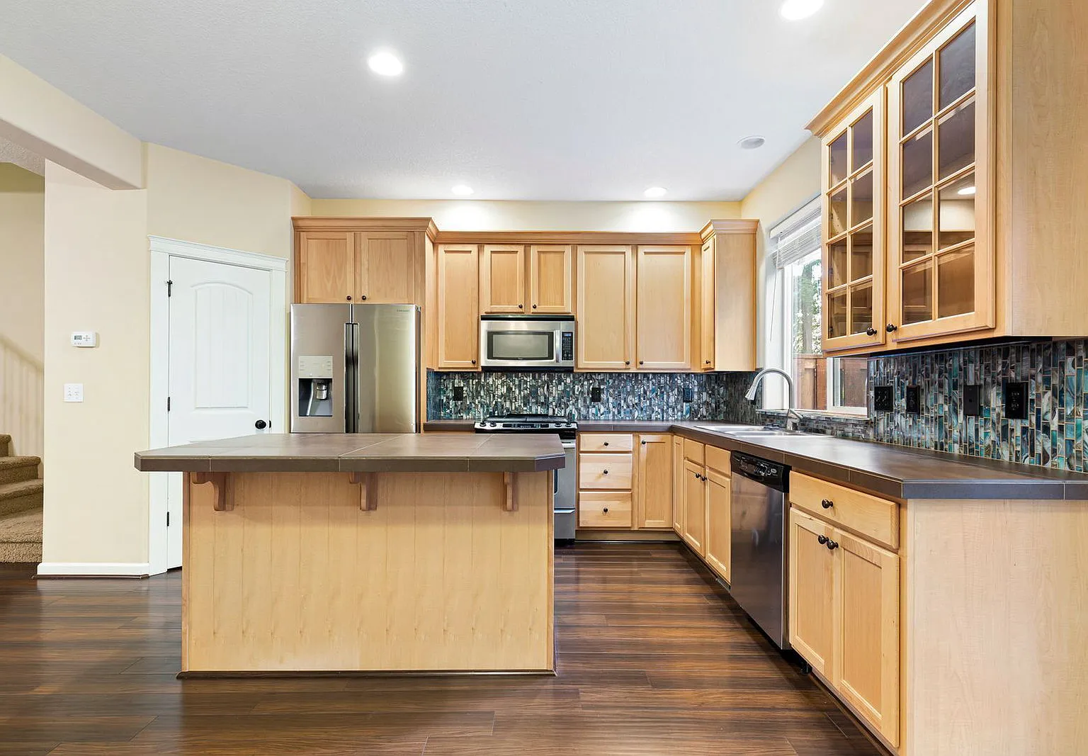 3 bed, 2.5 bath, 1777 sqft, $2,750 — Photo 3