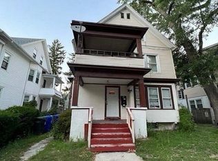 373 White St, Springfield, MA 01108