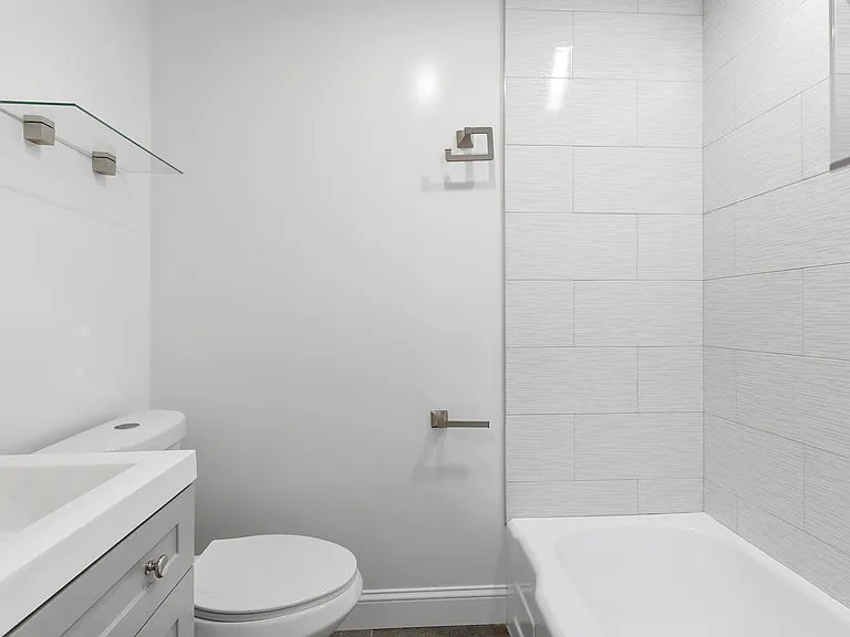 56 S Highland Ave #D1 — Photo 15