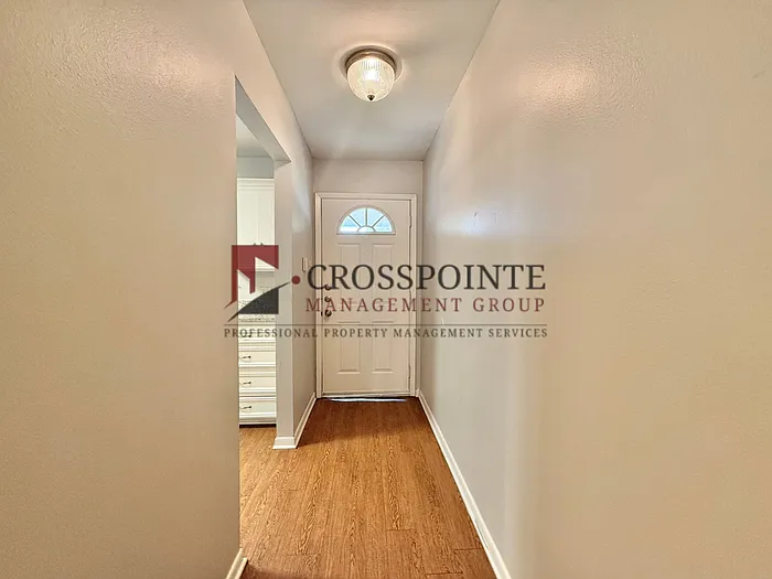 Building Photo - 2531 Westminster Dr