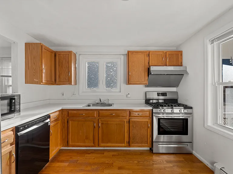 22 Mount B1 Vernon — Photo 2