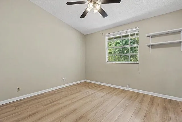 8327 Fairway Rd #8327 — Photo 11