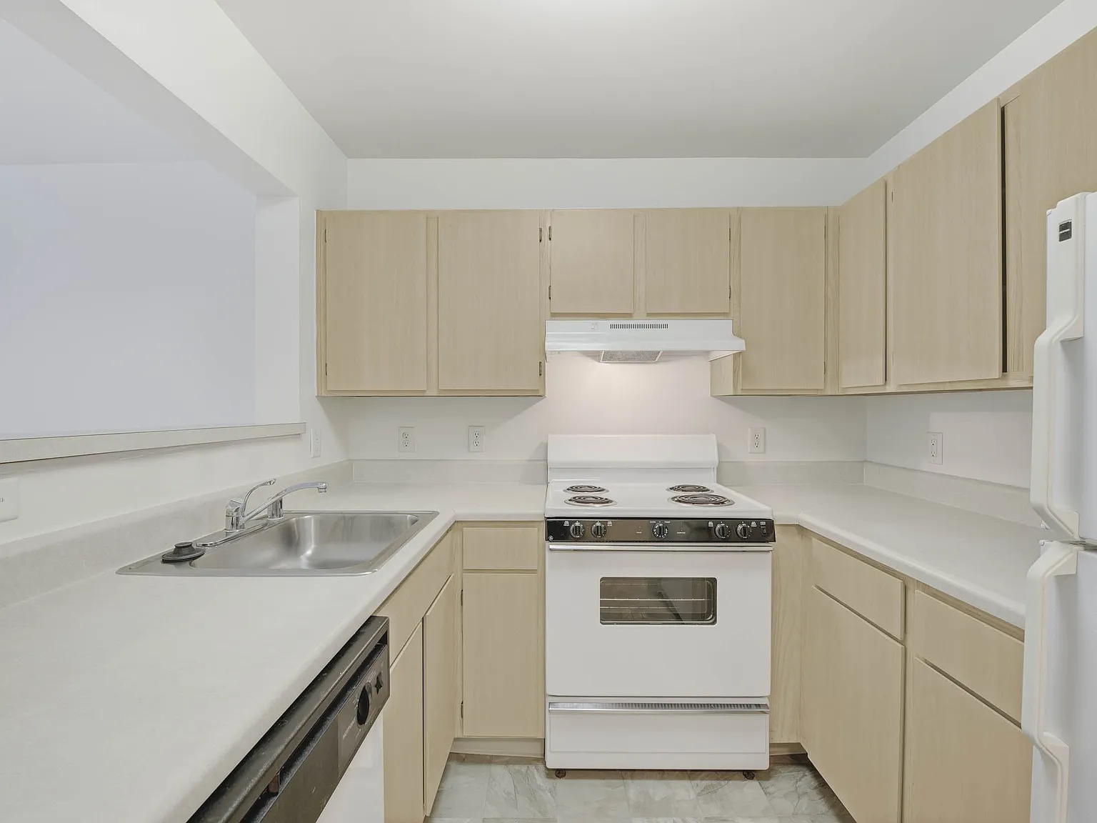 Cascades Village (55+) — Photo 2