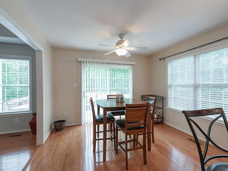 5121 Lippingham Ln — Photo 31