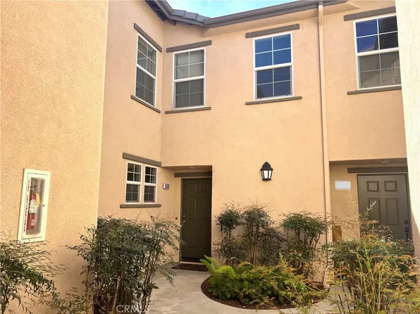 36307 Cosimo Ln, Winchester, CA 92596