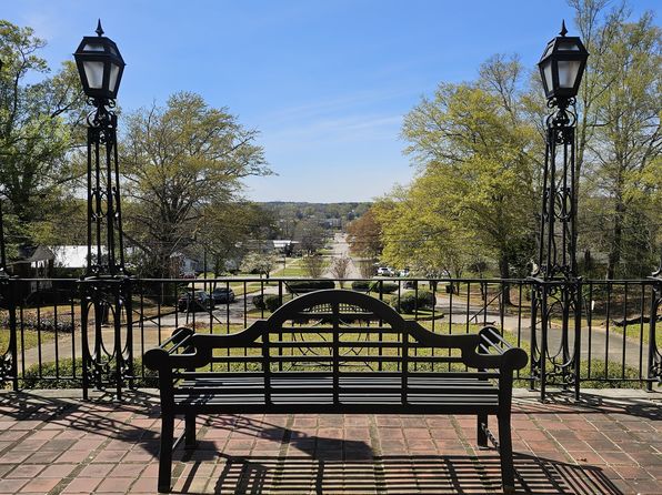 College Hill West Point Apts | 600 E 8th St, West Pt, GA