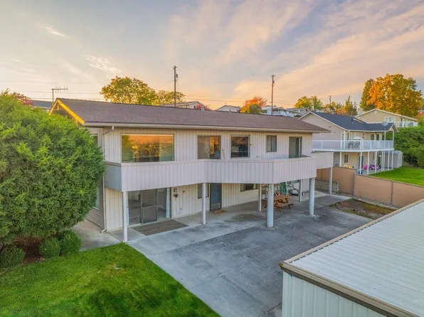 1450 Hillcrest Way, Clarkston, WA 99403