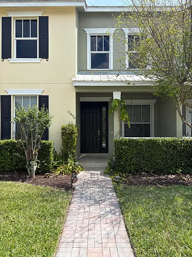 10490 SW Waterway Ln Photo 1