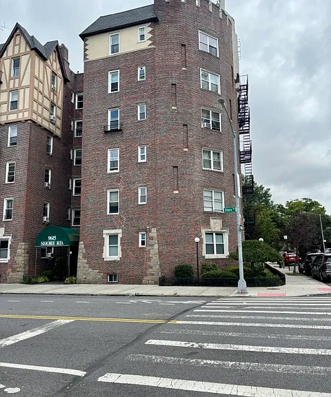 9615 Shore Rd #1C — Photo 2