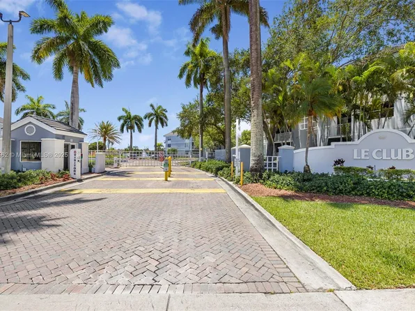 8520 SW 212th St APT 106, Cutler Bay, FL 33189