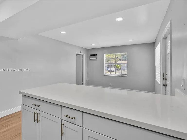 161 NW 40th St #1 — Photo 12