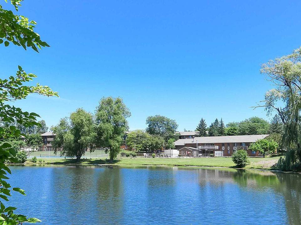 Meadowbrook Village Apartment Rentals Auburn Hills, MI Zillow