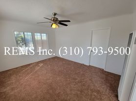 Front House with Garage Parking and Laundry Hookups, 1 br / 1.0 ba, $1600