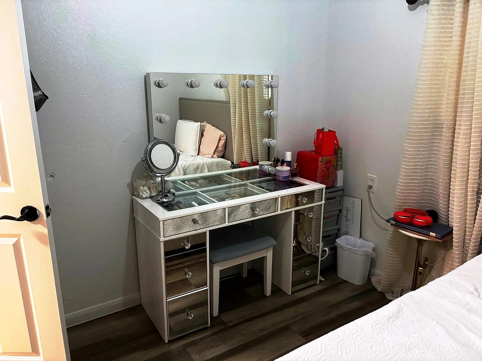 3 bed, 2.0 bath, 1184 sqft, $1,650 — Photo 3