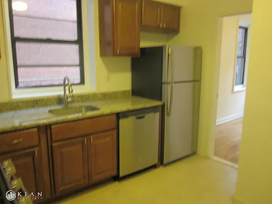 Rented by Kian Realty | media 20