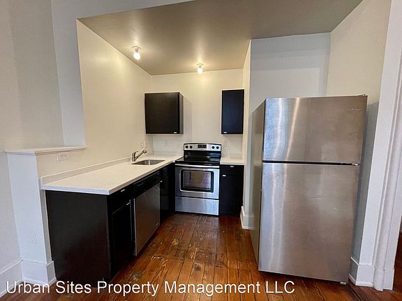 2nd image of 1123-1125 Walnut St #1125-9