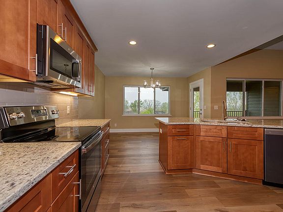 3rd image of 1324 Copper Mountian Dr