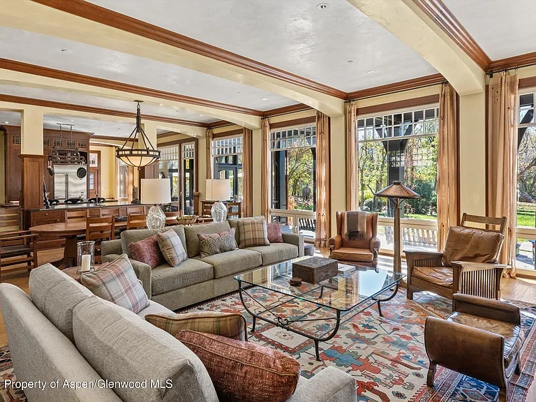 200 Jalanda Ln — Photo 15