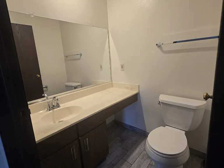 9020 N Park Plaza Ct — Photo 15