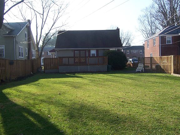 Back Yard w/Custom Fence