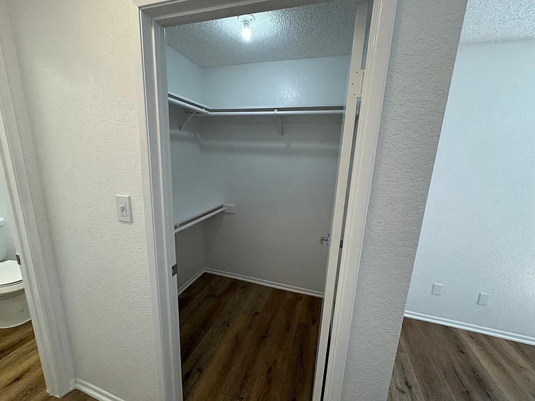 1415 W 257th St #18 — Photo 8