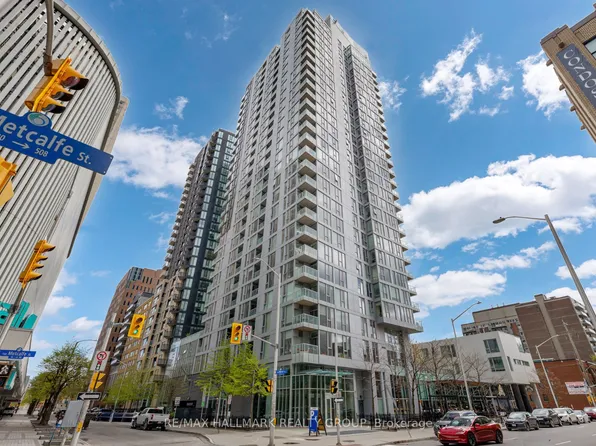 179 Metcalfe St #2304, Ottawa, ON K1A 1M5