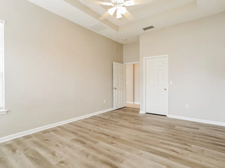 3917 Leatherwood Dr — Photo 10